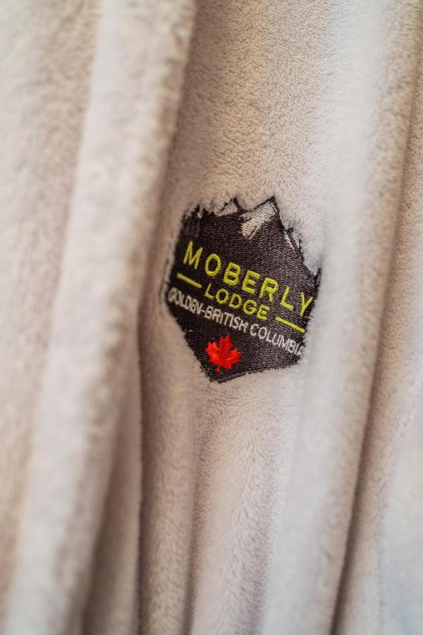Moberly Lodge Golden Luaran gambar